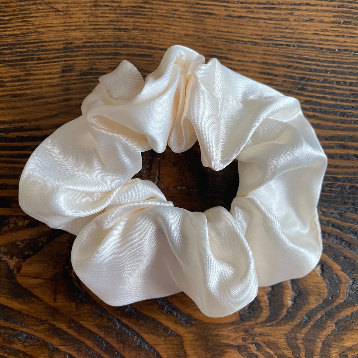 CHOUX EN SATIN - Signé Sarah